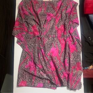 Ted Baker vinta. cover up. Over sized small leopard pattern with hot pink flower